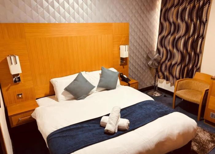 Acorn Lodge Gatwick