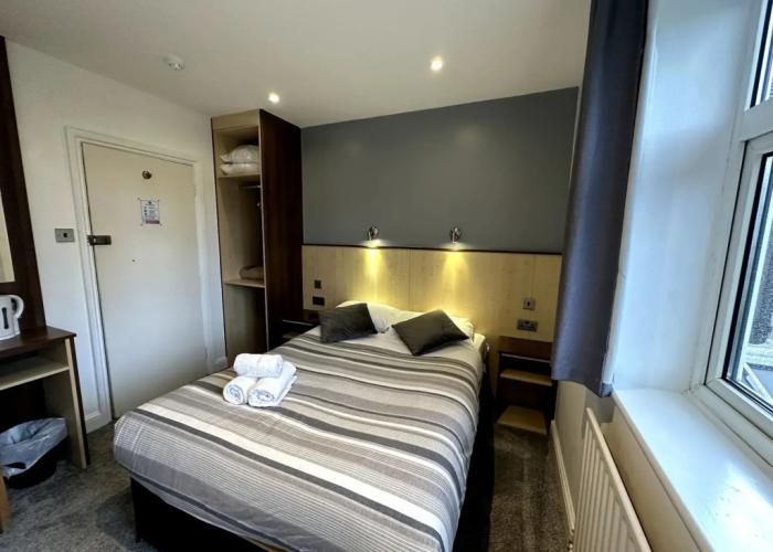 Gainsborough Lodge