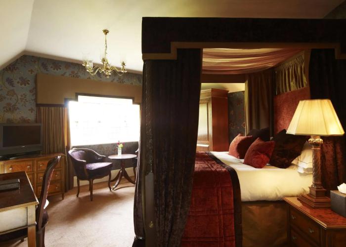 Langshott Manor