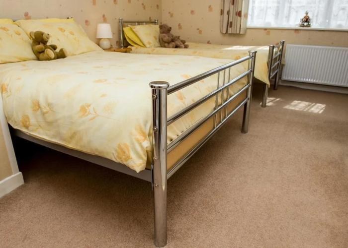 All Seasons Gatwick Guest House