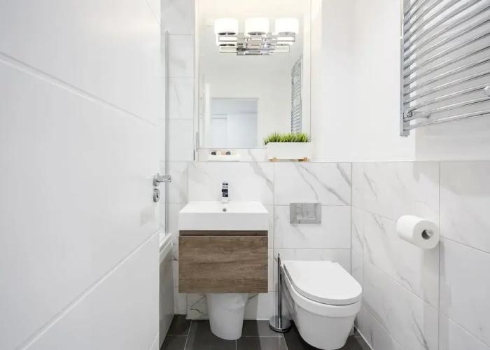 Roomspace Apartments -The Legacy