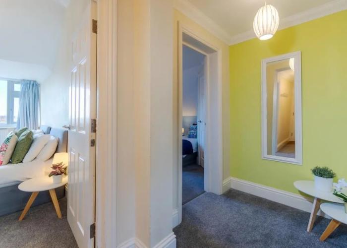 Brunswick Fab Pad - 2 Bedroom 2 Bathroom Garden View Balcony