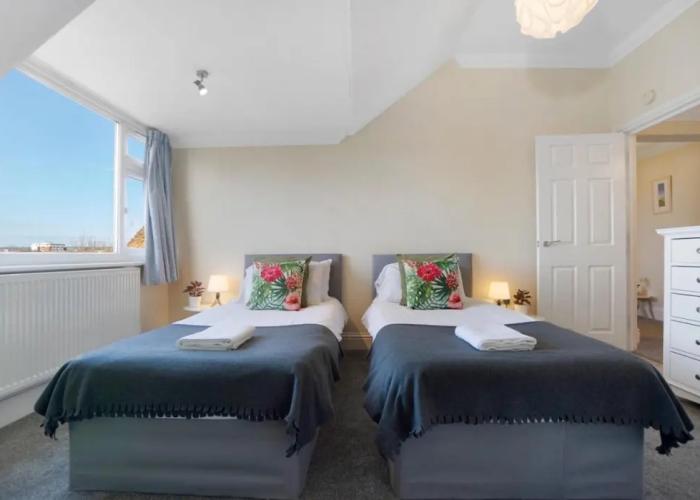 Brunswick Fab Pad - 2 Bedroom 2 Bathroom Garden View Balcony