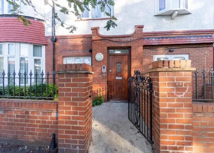 Brunswick Fab Pad - 2 Bedroom 2 Bathroom Garden View Balcony