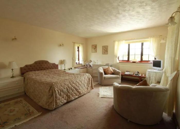 Pointers Guest House