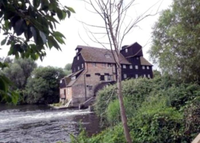 Three Horseshoes Inn