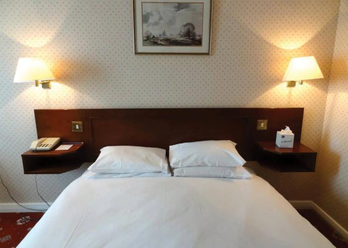 OYO Stade Court Hotel