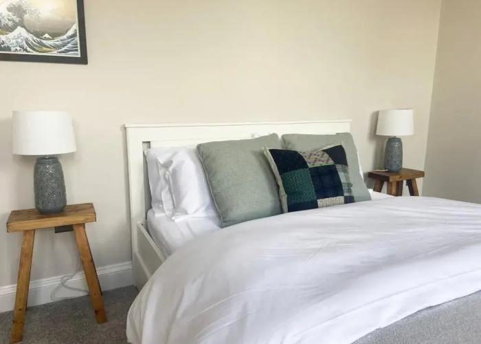 Spacious 2BD Flat With Stunning Views Folkestone