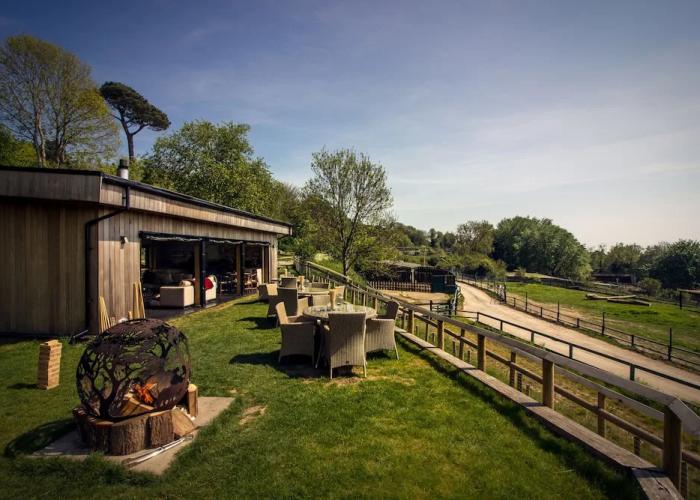 Treehouse Hotel - At Port Lympne Reserve