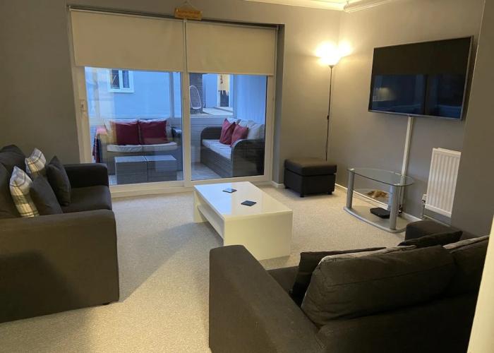 Lovely 1 Bedroom Ground Floor Apartment max 4 per