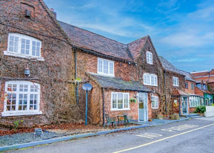 Warwickshire Park Hotel Kenilworth by Belvilla