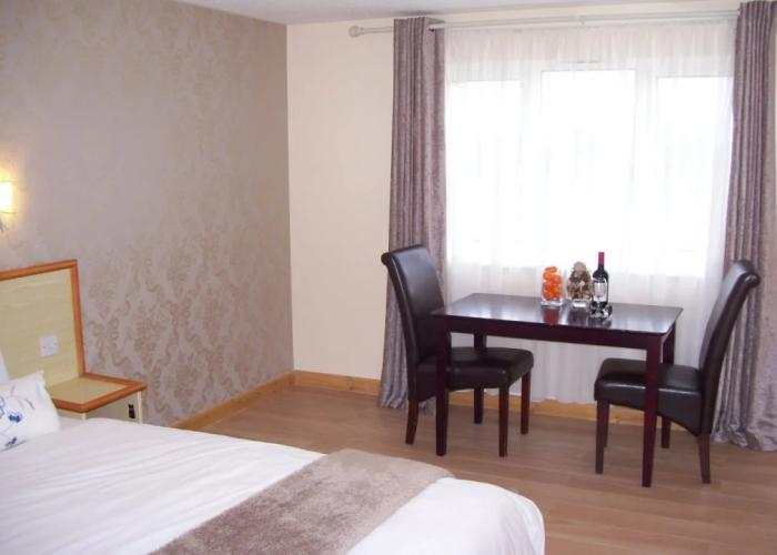 Travel Plaza Hotel