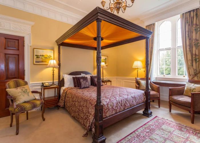 Rushton Hall Hotel & SPA