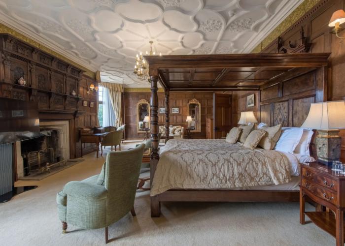 Rushton Hall Hotel & SPA