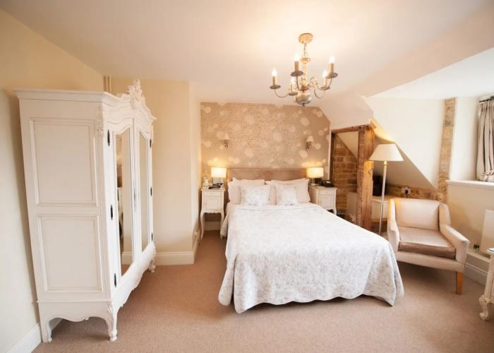 Rushton Hall Hotel & SPA