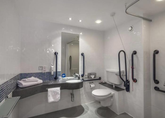 Holiday Inn Express Kettering by IHG