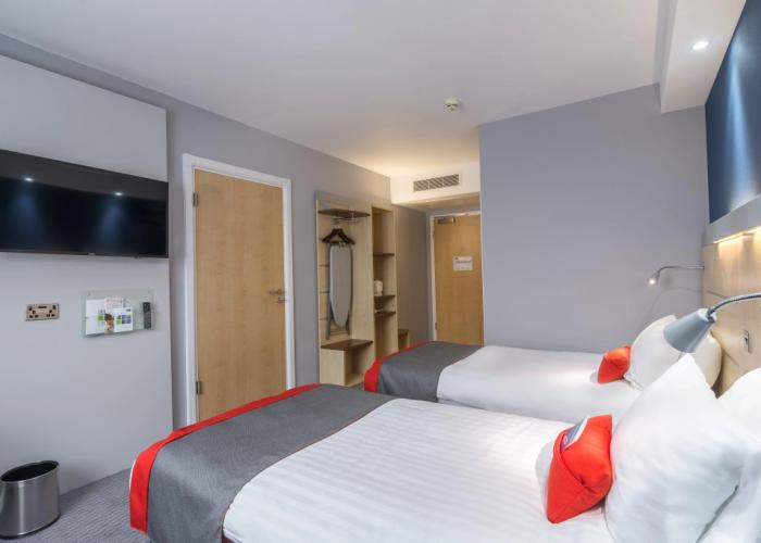 Holiday Inn Express Kettering by IHG