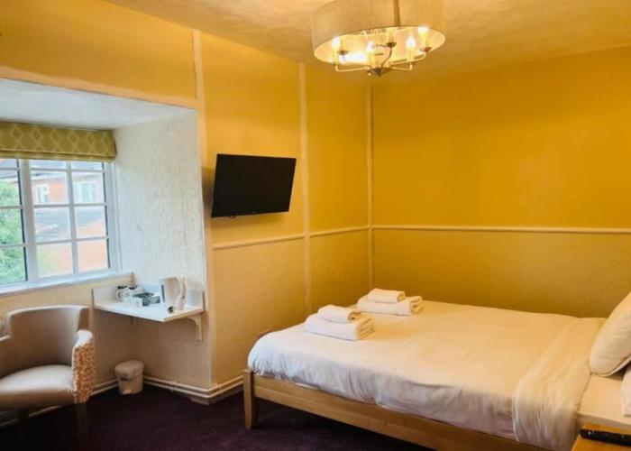 Rothwell House Hotel .