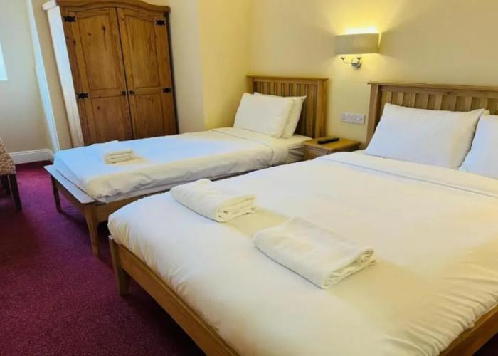 Rothwell House Hotel .
