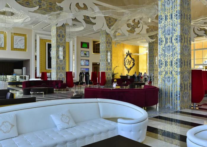 Azura Deluxe Resort & Spa