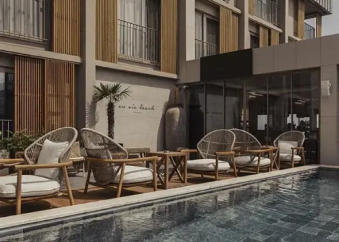 En Vie Beach Boutique Hotel