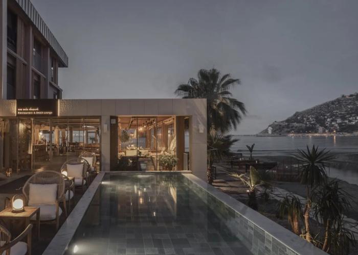 En Vie Beach Boutique Hotel