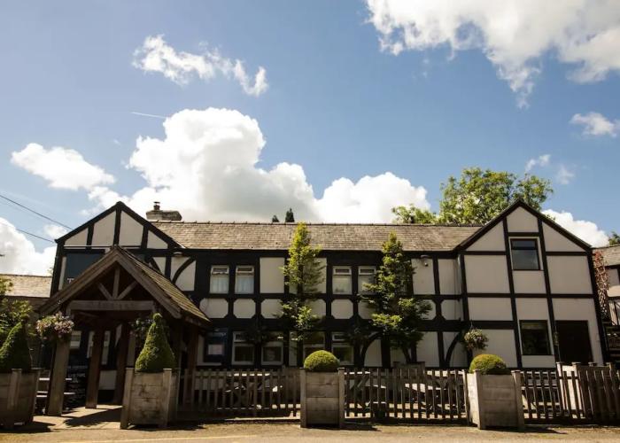 The Fenwick Arms