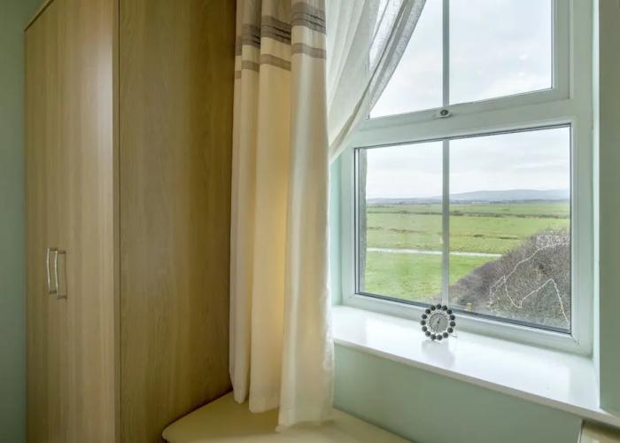 Stunning Coastal Country Cottage 2 Beds Sleeps 5