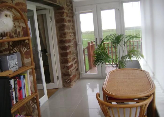Stunning Coastal Country Cottage 2 Beds Sleeps 5