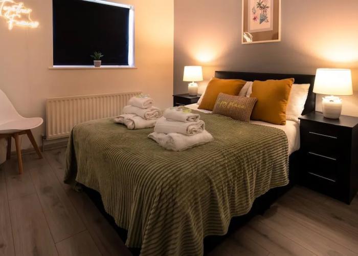 Get Away Home With Hot Tub Sleeps 6