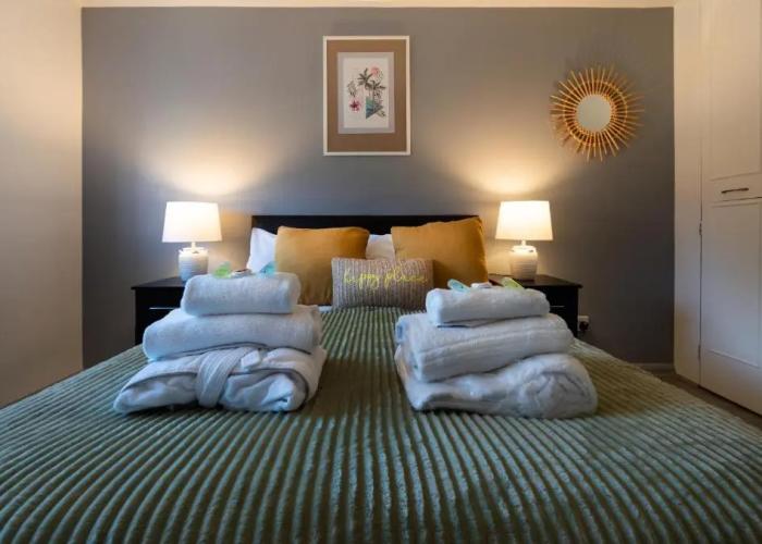 Get Away Home With Hot Tub Sleeps 4