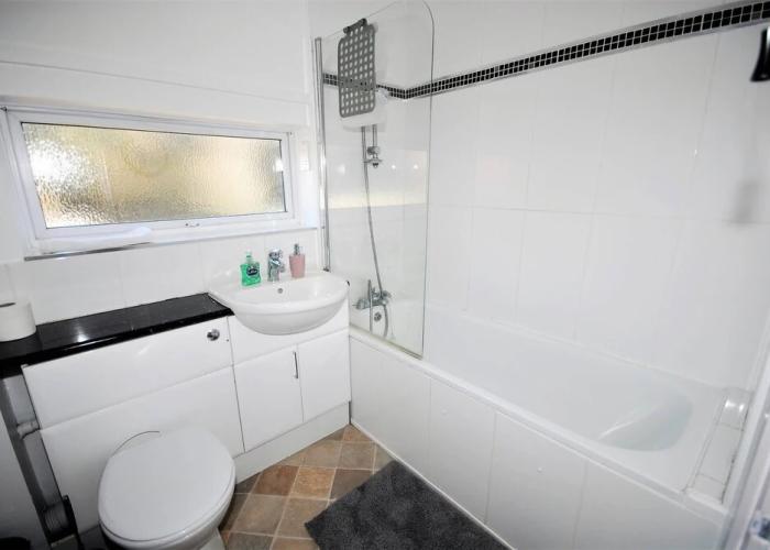 Get Away Home With Hot Tub Sleeps 7