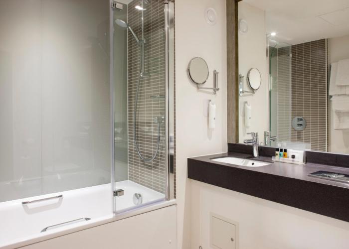 Holiday Inn Lincoln by IHG