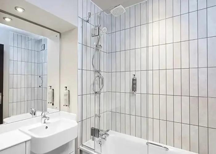 Premier Inn Lincoln City Centre