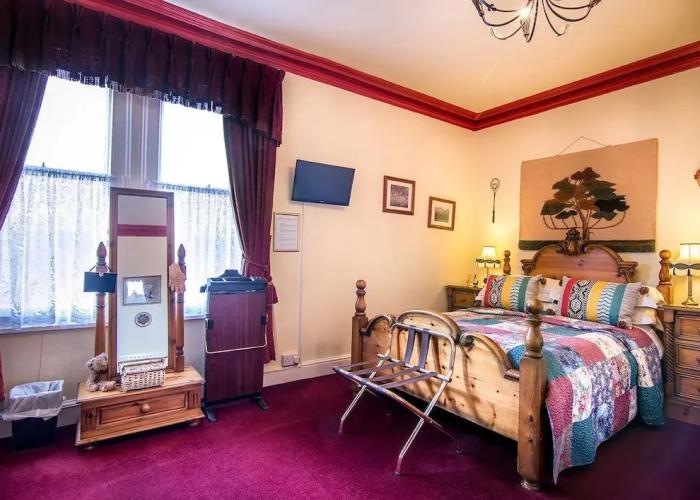 Creston Villa Guest House