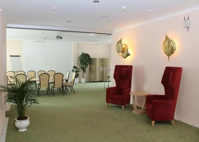 Lindemann Hotel
