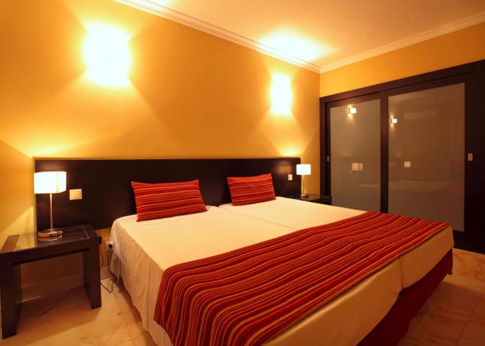 Topazio Vibe Beach Hotel & Apartments - Adults Friendly