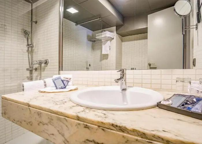 Hotel Roc Blanc & Spa