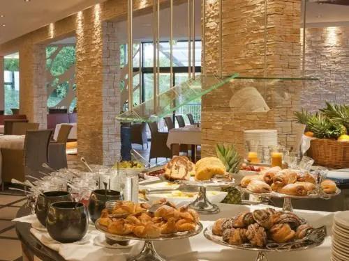 Reiters Supreme Hotel
