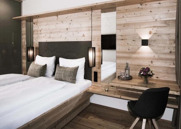 Tirol Lodge