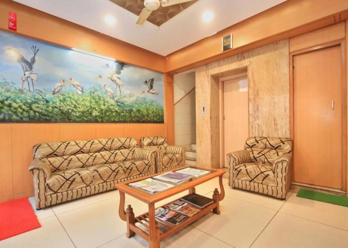 OYO 9633 Hotel Srinidhi Residency