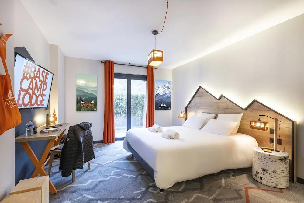 фото Base Camp Lodge - Albertville