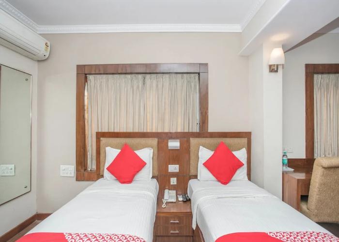 OYO 461 New Rainbow Business Hotel