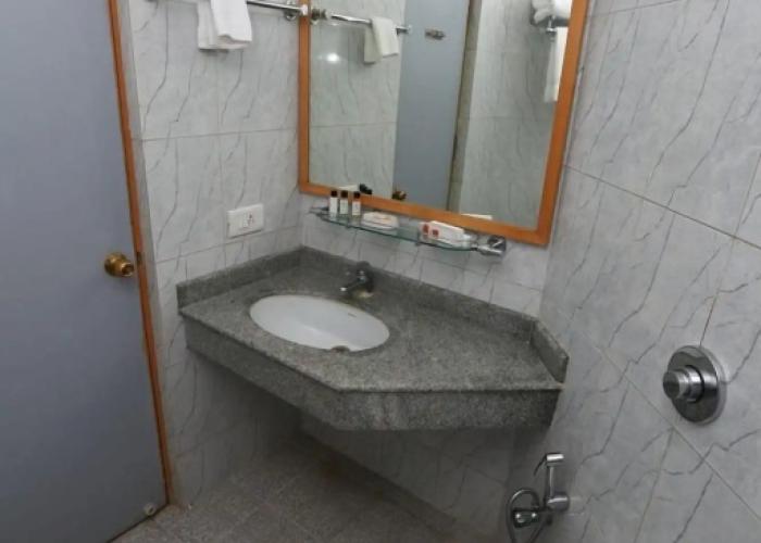 Highgates Hotel