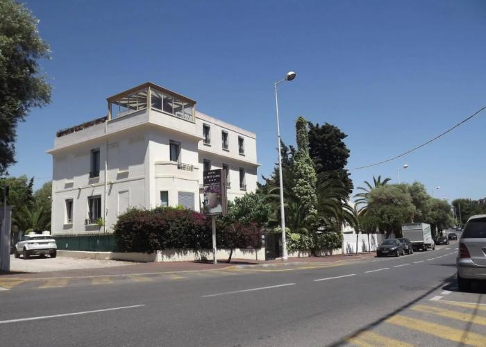 Hotel Le Petit Castel