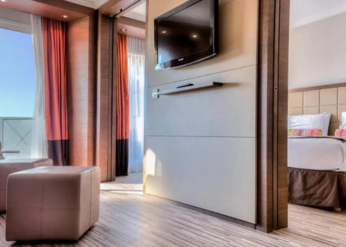 AC Hotel by Marriott Ambassadeur Antibes - Juan Les Pins