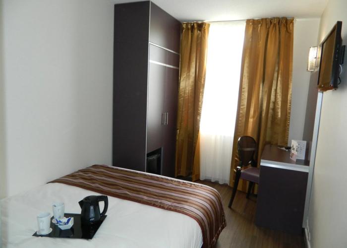 Hotel Arles Plaza