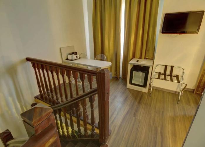 Hotel Arles Plaza