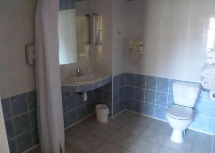 Brit Hotel Acacias