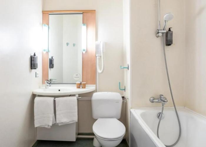 B&B HOTEL Arras Centre Les Places
